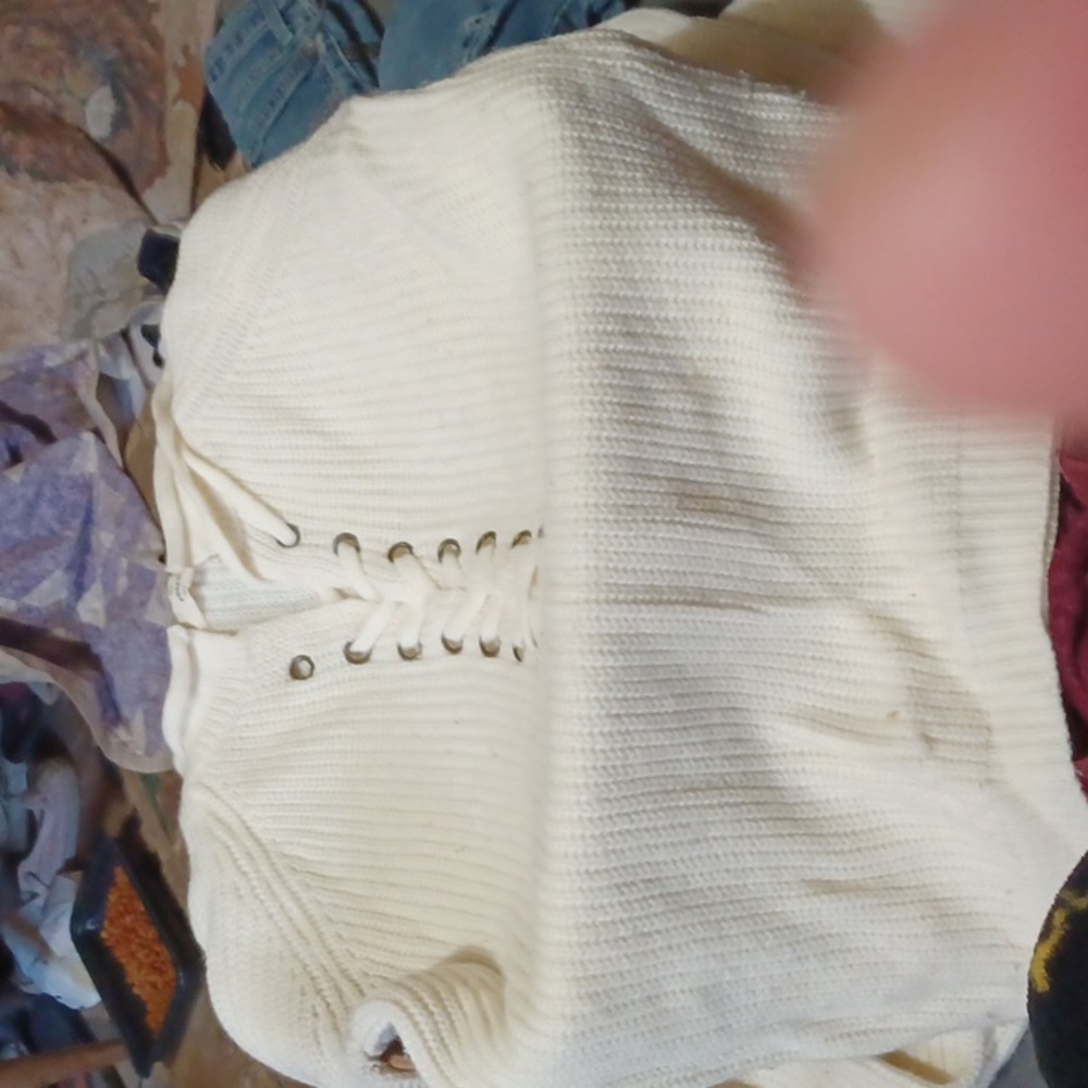 Women's sweater